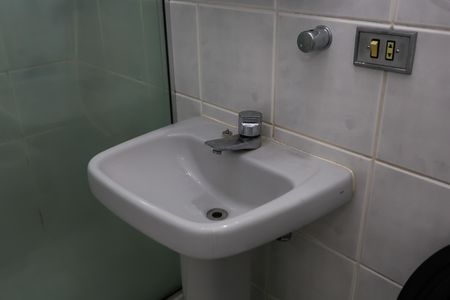 Apartamento à venda com 75m², 2 quartos e 1 vaga Apartamento à venda com 75m², 2 quartos e 1 vagaBanheiro