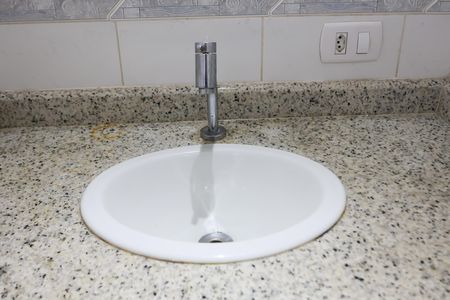 Apartamento à venda com 75m², 2 quartos e 1 vaga Apartamento à venda com 75m², 2 quartos e 1 vagaBanheiro da Suíte 1