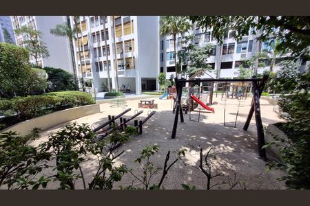 Apartamento à venda com 75m², 2 quartos e 1 vaga Apartamento à venda com 75m², 2 quartos e 1 vagaÁrea comum - Playground