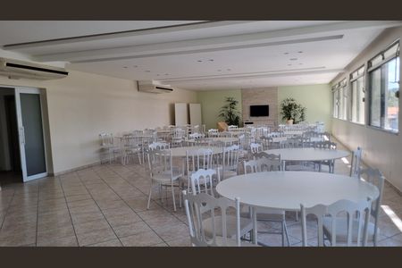 Apartamento à venda com 75m², 2 quartos e 1 vaga Apartamento à venda com 75m², 2 quartos e 1 vagaÁrea comum - Salão de festas