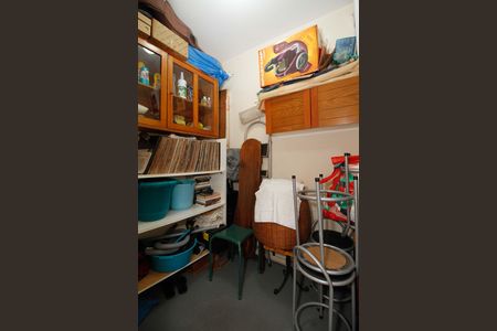 Apartamento à venda com 80m², 2 quartos e 1 vaga Apartamento à venda com 80m², 2 quartos e 1 vagaDespensa