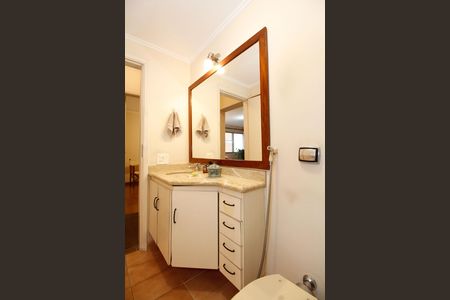 Apartamento à venda com 80m², 2 quartos e 1 vaga Apartamento à venda com 80m², 2 quartos e 1 vagaBanheiro
