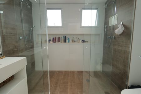 Apartamento à venda com 189m², 4 quartos e 3 vagasBanheiro da Suíte Master