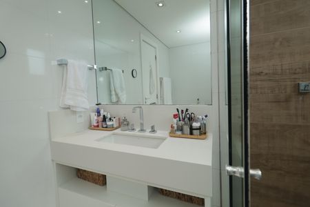 Apartamento à venda com 189m², 4 quartos e 3 vagasBanheiro da Suíte Master