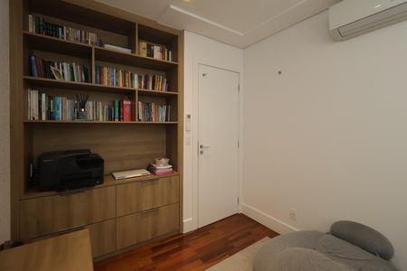 Apartamento à venda com 189m², 4 quartos e 3 vagasQuarto 1