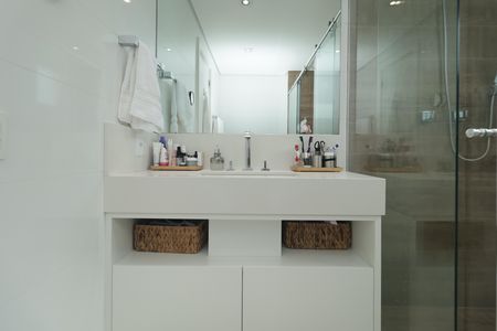 Apartamento à venda com 189m², 4 quartos e 3 vagasBanheiro da Suíte Master