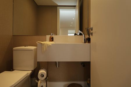 Apartamento à venda com 189m², 4 quartos e 3 vagasLavabo
