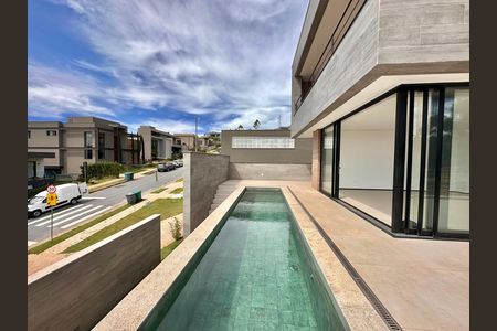 Casa de condomínio à venda com 504m², 4 quartos e 4 vagas