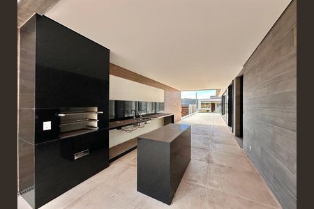 Casa de condomínio à venda com 504m², 4 quartos e 4 vagas