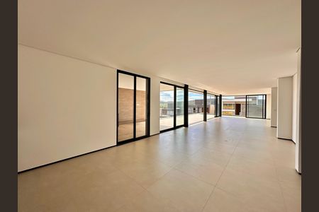 Casa de condomínio à venda com 504m², 4 quartos e 4 vagas