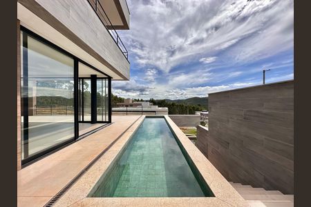 Casa de condomínio à venda com 504m², 4 quartos e 4 vagas