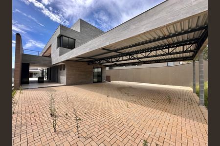 Casa de condomínio à venda com 504m², 4 quartos e 4 vagas