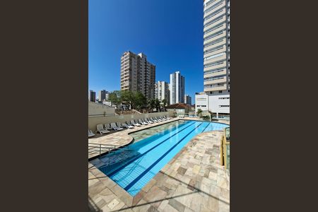 Apartamento para alugar com 80m², 2 quartos e 2 vagas Apartamento para alugar com 80m², 2 quartos e 2 vagasÁrea comum - Piscina