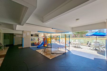 Apartamento para alugar com 80m², 2 quartos e 2 vagas Apartamento para alugar com 80m², 2 quartos e 2 vagasÁrea comum - Playground