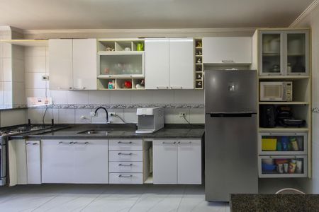 Apartamento para alugar com 80m², 2 quartos e 2 vagas Apartamento para alugar com 80m², 2 quartos e 2 vagasCozinha