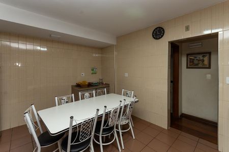 Cozinha de casa à venda com 5 quartos, 192m² em Jardim Vera Cruz, São Paulo