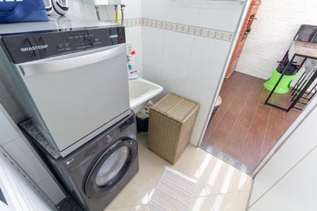 Casa de condomínio à venda com 129m², 3 quartos e 2 vagas Casa de condomínio à venda com 129m², 3 quartos e 2 vagasÁrea de Serviço