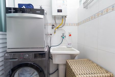 Casa de condomínio à venda com 129m², 3 quartos e 2 vagas Casa de condomínio à venda com 129m², 3 quartos e 2 vagasÁrea de Serviço