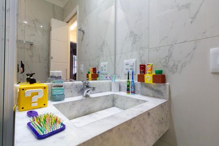 Casa de condomínio à venda com 129m², 3 quartos e 2 vagas Casa de condomínio à venda com 129m², 3 quartos e 2 vagasBanheiro 1