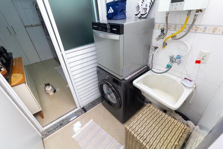 Casa de condomínio à venda com 129m², 3 quartos e 2 vagas Casa de condomínio à venda com 129m², 3 quartos e 2 vagasÁrea de Serviço