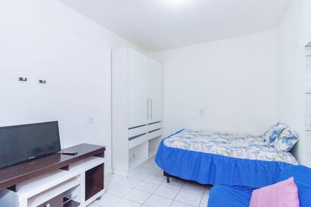 Sala/Quarto de apartamento para alugar com 1 quarto, 35m² em Vila Zat, São Paulo
