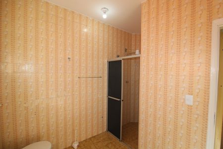 Banheiro de casa para alugar com 1 quarto, 80m² em Vila Isolina Mazzei, São Paulo