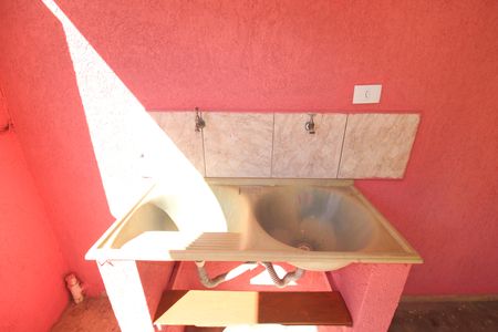 Casa para alugar com 80m², 1 quarto e 1 vagaÁrea de Serviço 2