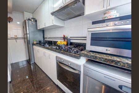 Apartamento à venda com 108m², 3 quartos e 1 vaga Apartamento à venda com 108m², 3 quartos e 1 vagaCozinha