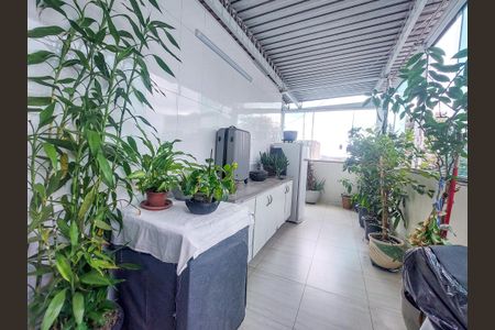 Apartamento à venda com 108m², 3 quartos e 1 vaga Apartamento à venda com 108m², 3 quartos e 1 vagaÁrea de Serviço