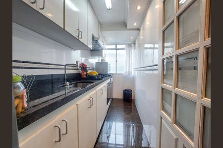 Apartamento à venda com 108m², 3 quartos e 1 vaga Apartamento à venda com 108m², 3 quartos e 1 vagaCozinha