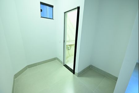 Casa à venda com 170m², 3 quartos e 4 vagas