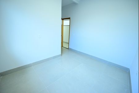 Casa à venda com 3 quartos, 170m² em Garavelo, Goiânia