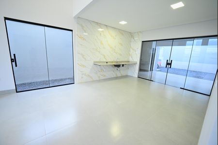 Casa à venda com 170m², 3 quartos e 4 vagas