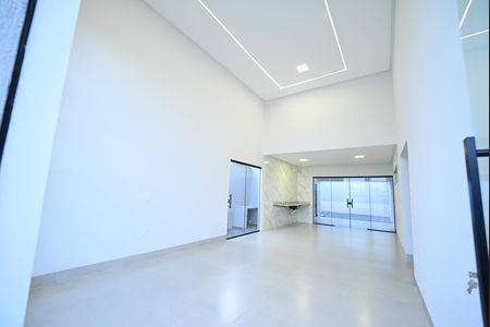 Casa à venda com 170m², 3 quartos e 4 vagas