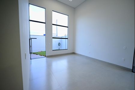 Casa à venda com 170m², 3 quartos e 4 vagas