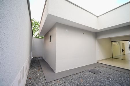 Casa à venda com 170m², 3 quartos e 4 vagas