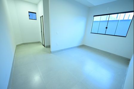 Casa à venda com 170m², 3 quartos e 4 vagas