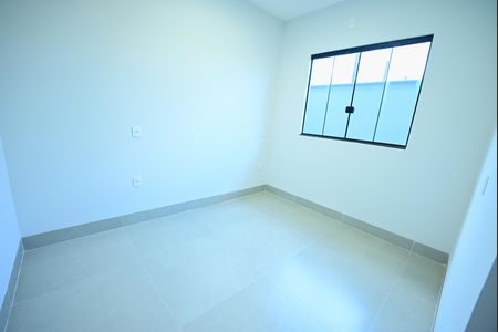 Casa à venda com 170m², 3 quartos e 4 vagas