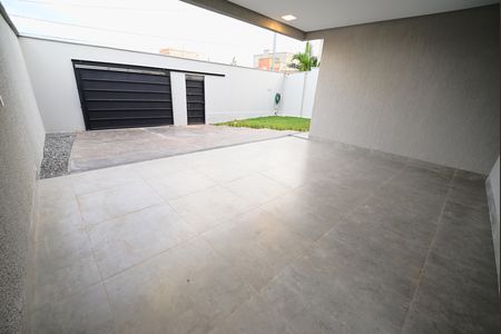 Casa à venda com 170m², 3 quartos e 4 vagas