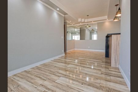 Apartamento para alugar com 2 quartos, 64m² em Vila Mangalot, São Paulo