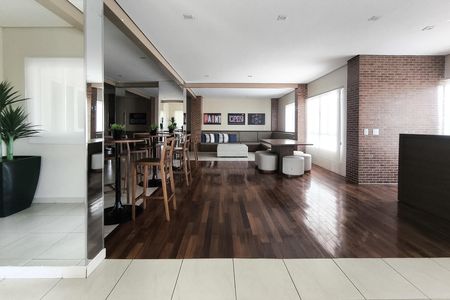 Apartamento à venda com 66m², 2 quartos e 1 vagaÁrea comum 