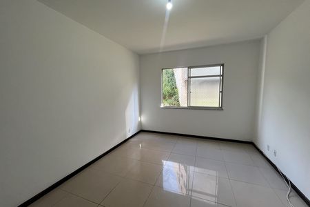 Apartamento à venda com 76m², 2 quartos e 1 vaga
