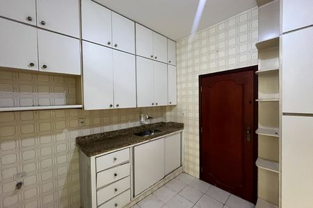 Apartamento à venda com 76m², 2 quartos e 1 vaga