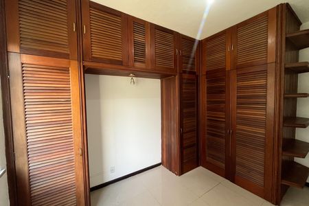 Apartamento à venda com 76m², 2 quartos e 1 vaga