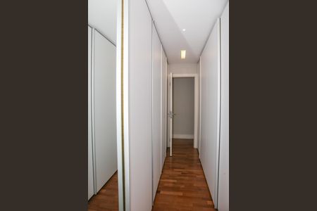 Apartamento para alugar com 156m², 3 quartos e 3 vagas Apartamento para alugar com 156m², 3 quartos e 3 vagasSuíte 1