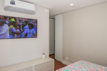 Apartamento para alugar com 156m², 3 quartos e 3 vagas Apartamento para alugar com 156m², 3 quartos e 3 vagasSuíte 1