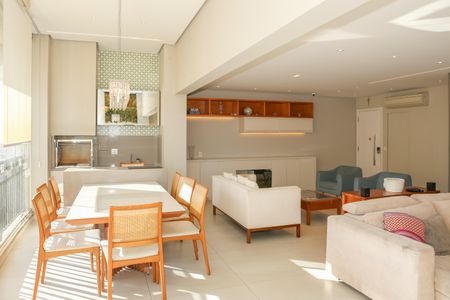 Apartamento para alugar com 156m², 3 quartos e 3 vagas Apartamento para alugar com 156m², 3 quartos e 3 vagasSala e Varanda Gourmet