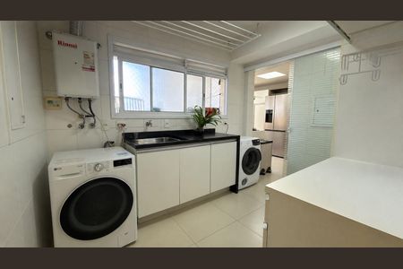 Apartamento para alugar com 156m², 3 quartos e 3 vagas Apartamento para alugar com 156m², 3 quartos e 3 vagasÁrea de Serviço