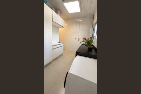 Apartamento para alugar com 156m², 3 quartos e 3 vagas Apartamento para alugar com 156m², 3 quartos e 3 vagasÁrea de Serviço