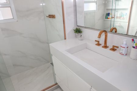 Apartamento para alugar com 156m², 3 quartos e 3 vagas Apartamento para alugar com 156m², 3 quartos e 3 vagasBanheiro da Suíte 1